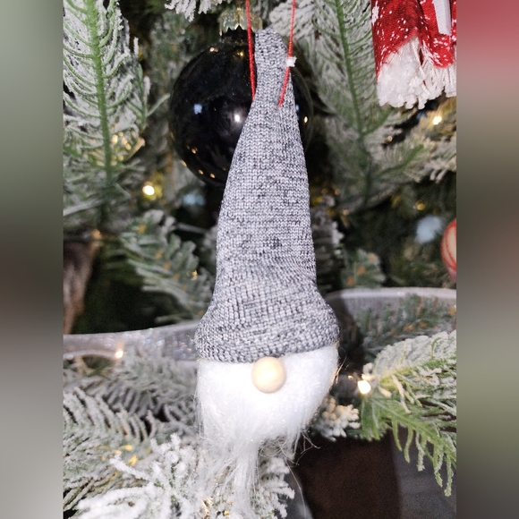 Christmas Gnomes Ornaments Set of 6 - Picture 6 of 7